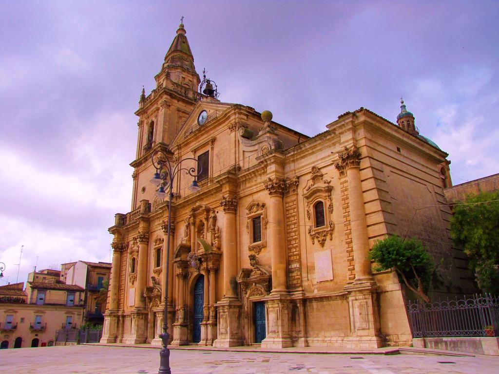 Hotel Sizilien Ragusa Exterior foto